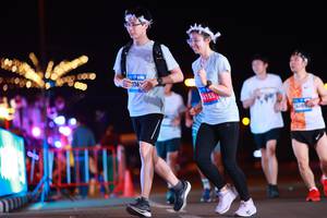 BIB: 136, 6155
                            <button type="button" onclick="openModal(22972535)" class="btn btn-primary btn-sm float-right btn-popup" data-toggle="modal" data-target=".modal-high-quality">
                        <i class="fas fa-shopping-cart"></i> Add to Cart
                    </button>
                                            <button type="button" onclick="isThisMe(22972535, true)" class="btn btn-success btn-sm float-right btn-popup btn-isme hidden" data-toggle="tooltip" data-placement="bottom" title="นี่คือรูปของคุณใช่ไหม คลิกที่นี่เพื่อเอาเข้าอัลบั้ม">
                        <i class="fas fa-plus"></i> Add to album
                    </button>
                    <button type="button" onclick="isThisMe(22972535, false)" class="btn btn-warning btn-sm float-right btn-popup btn-isnotme hidden">
                        <i class="fas fa-ban"></i> Remove from album
                    </button>